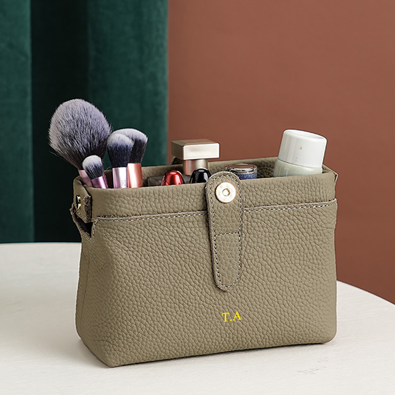 Torebka kosmetyczna z luksusow – Luxury Skincare Accessories recenzja i cena